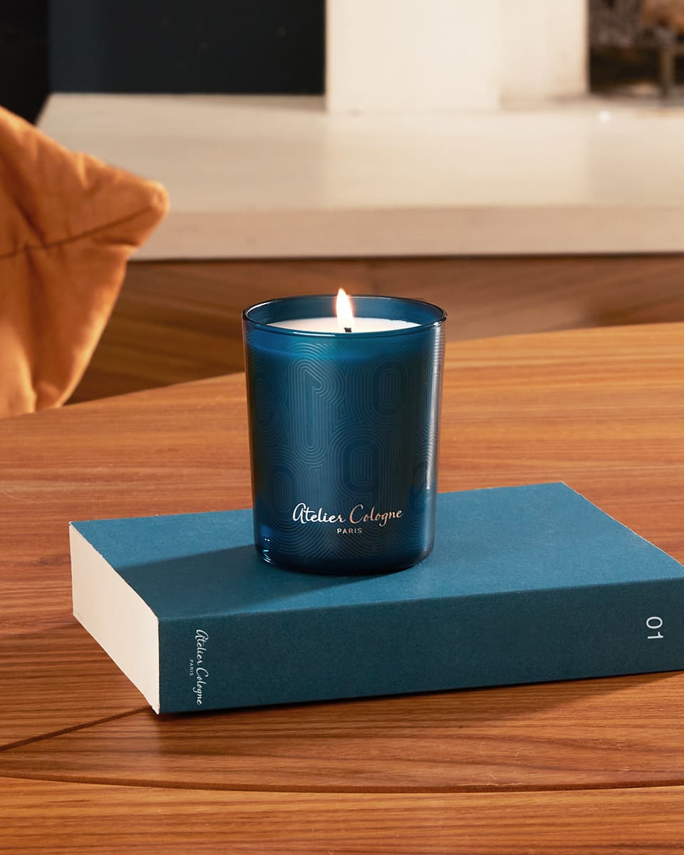 Atelier cologne online candle review